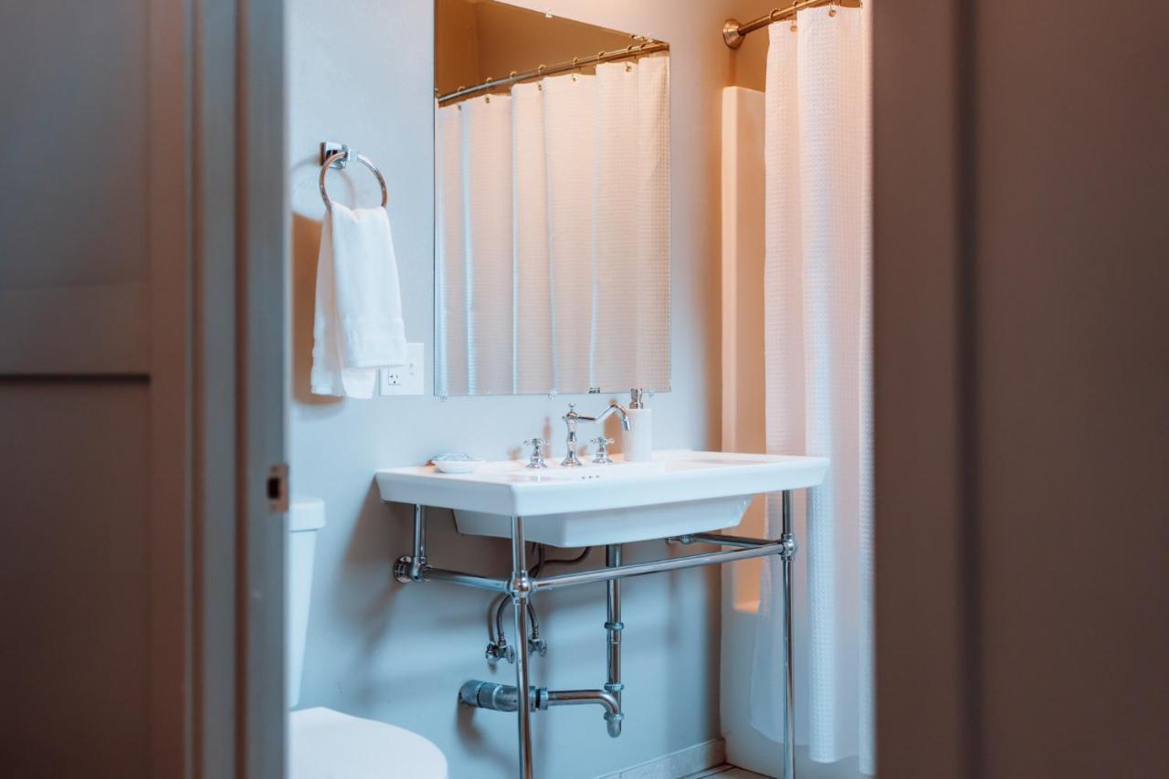 Swank House- Downtown Suite-Pet Friendly Ashland Eksteriør billede